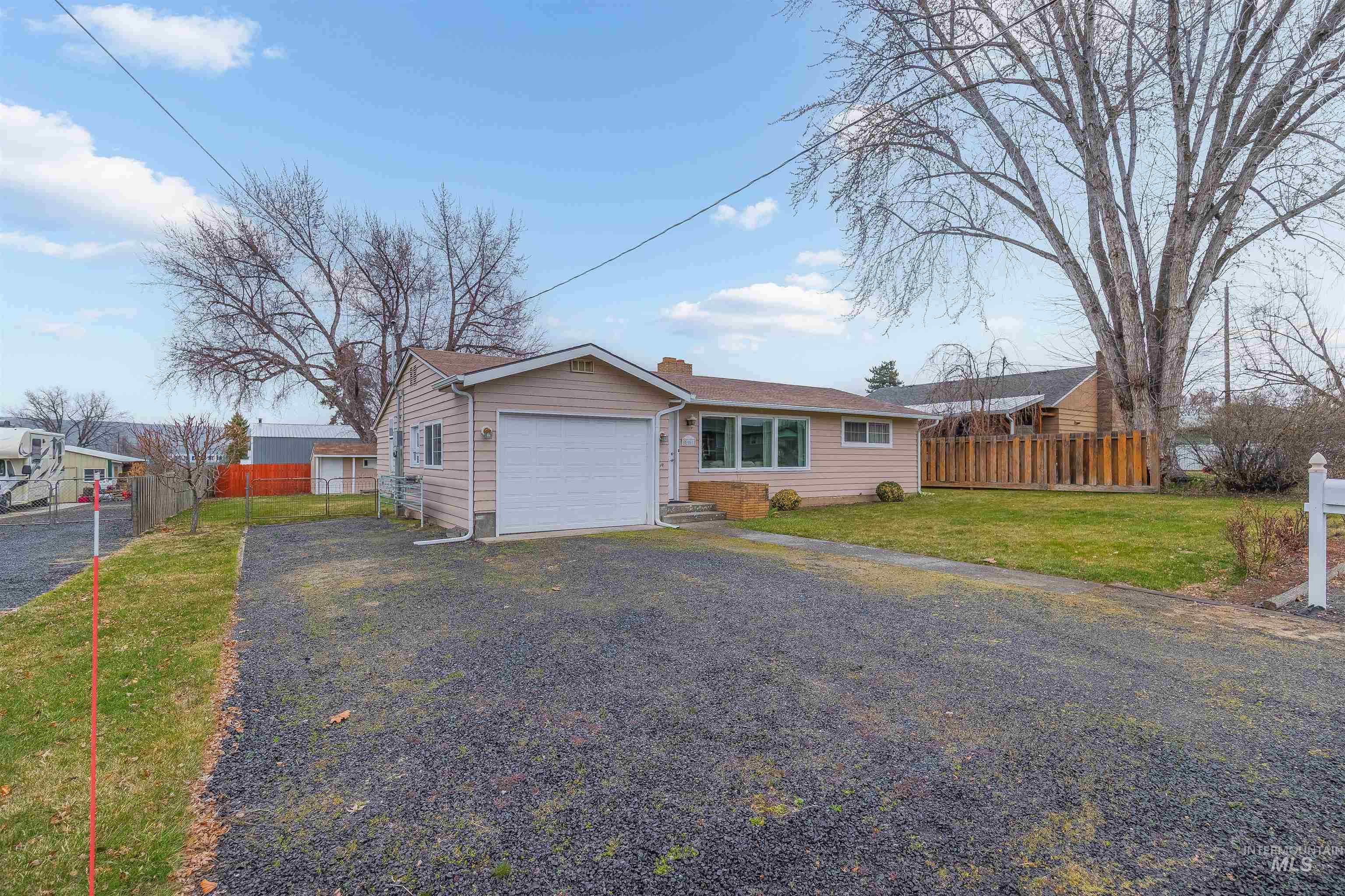 811 Preston Ave