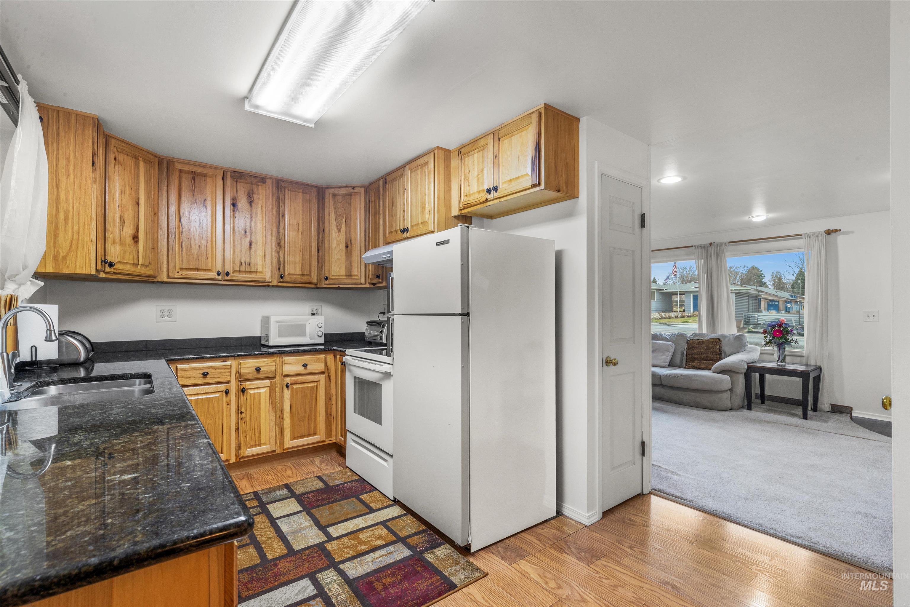 811 Preston Ave
