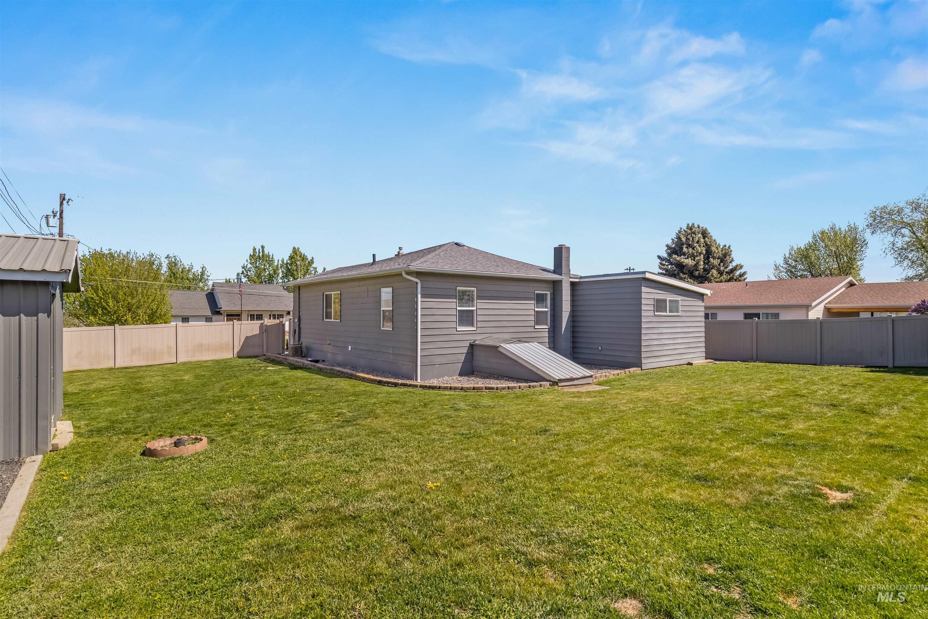 1924 Cedar Avenue