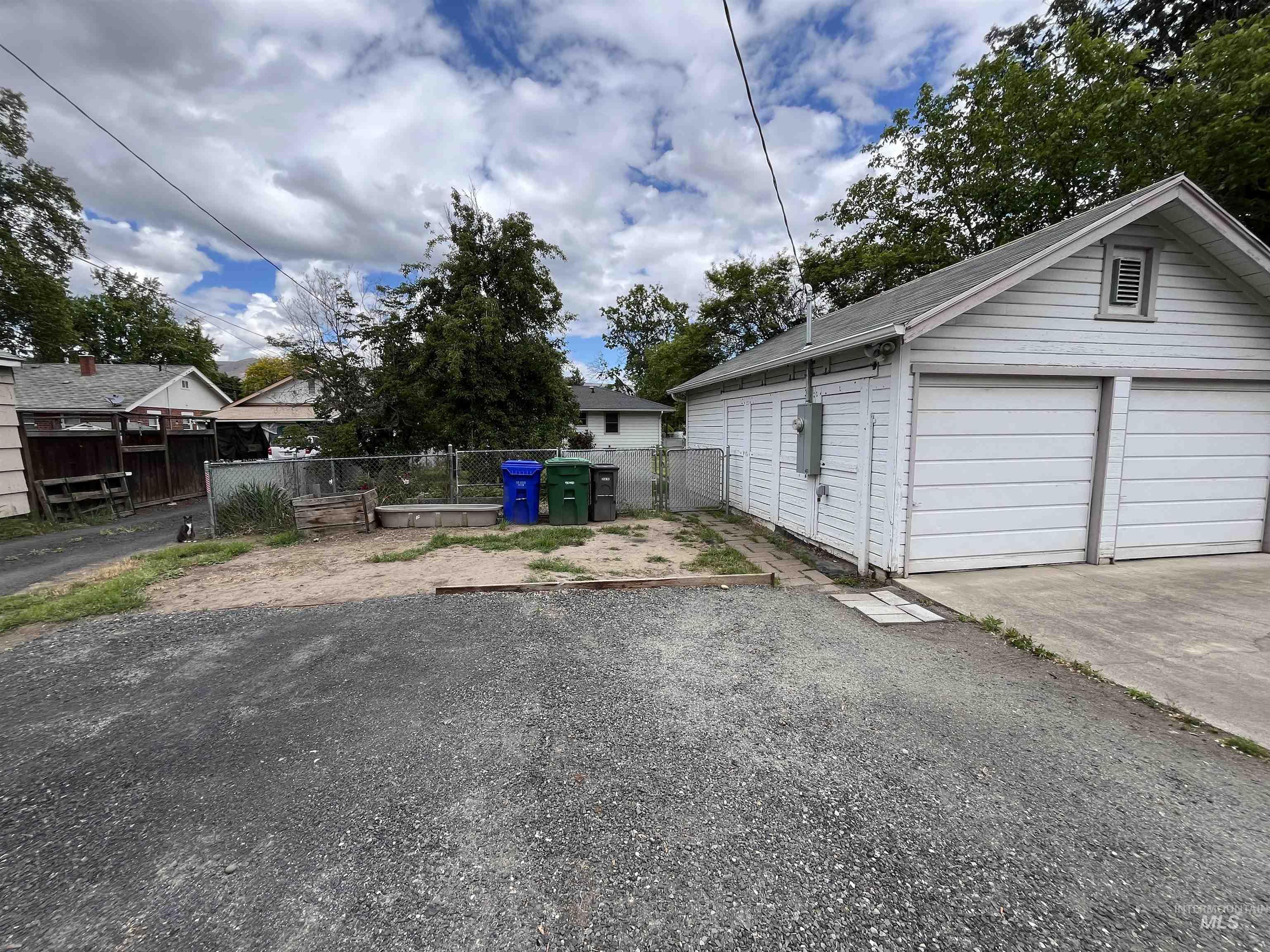 1114 12th Ave
