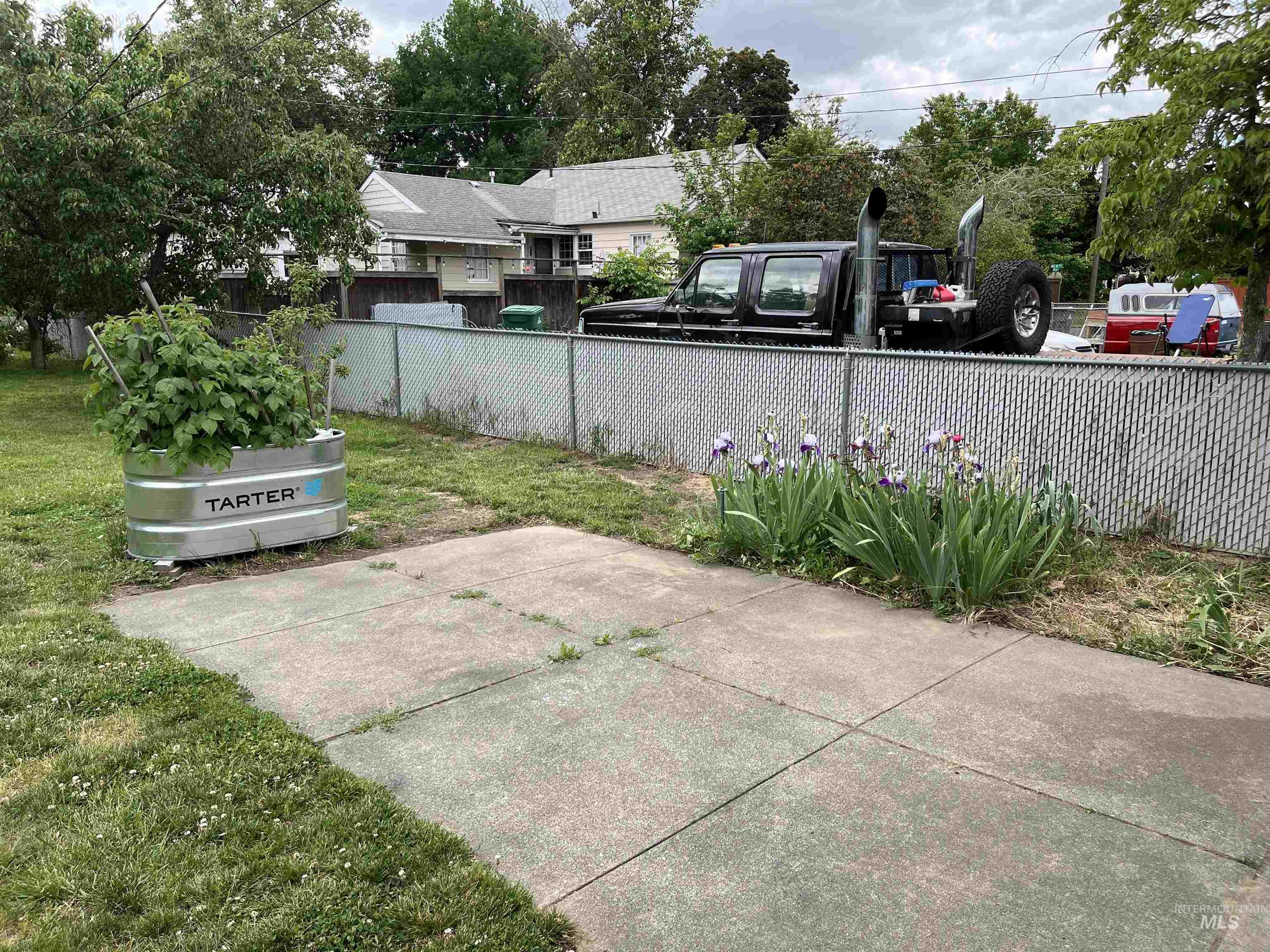 1114 12th Ave