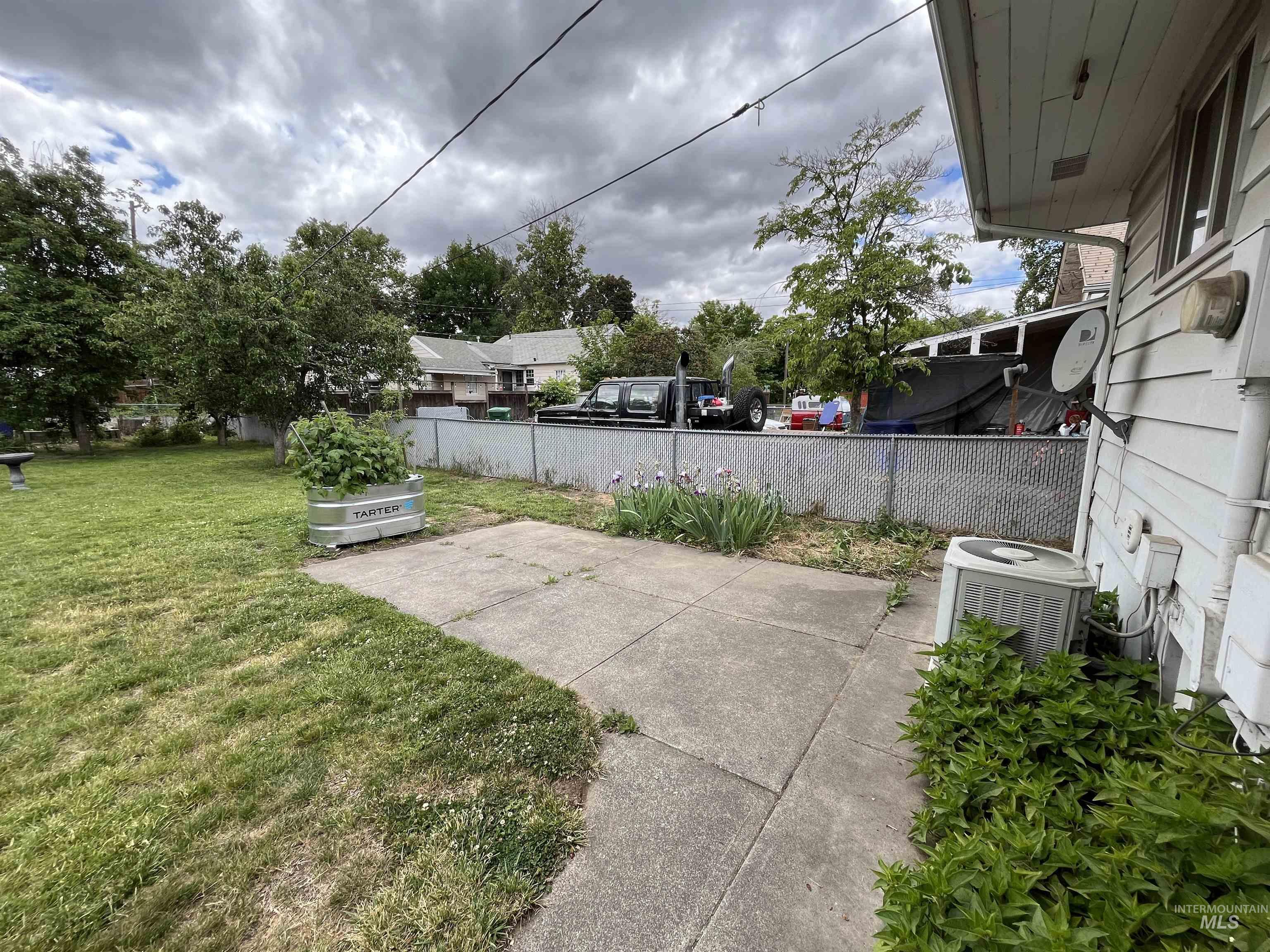 1114 12th Ave