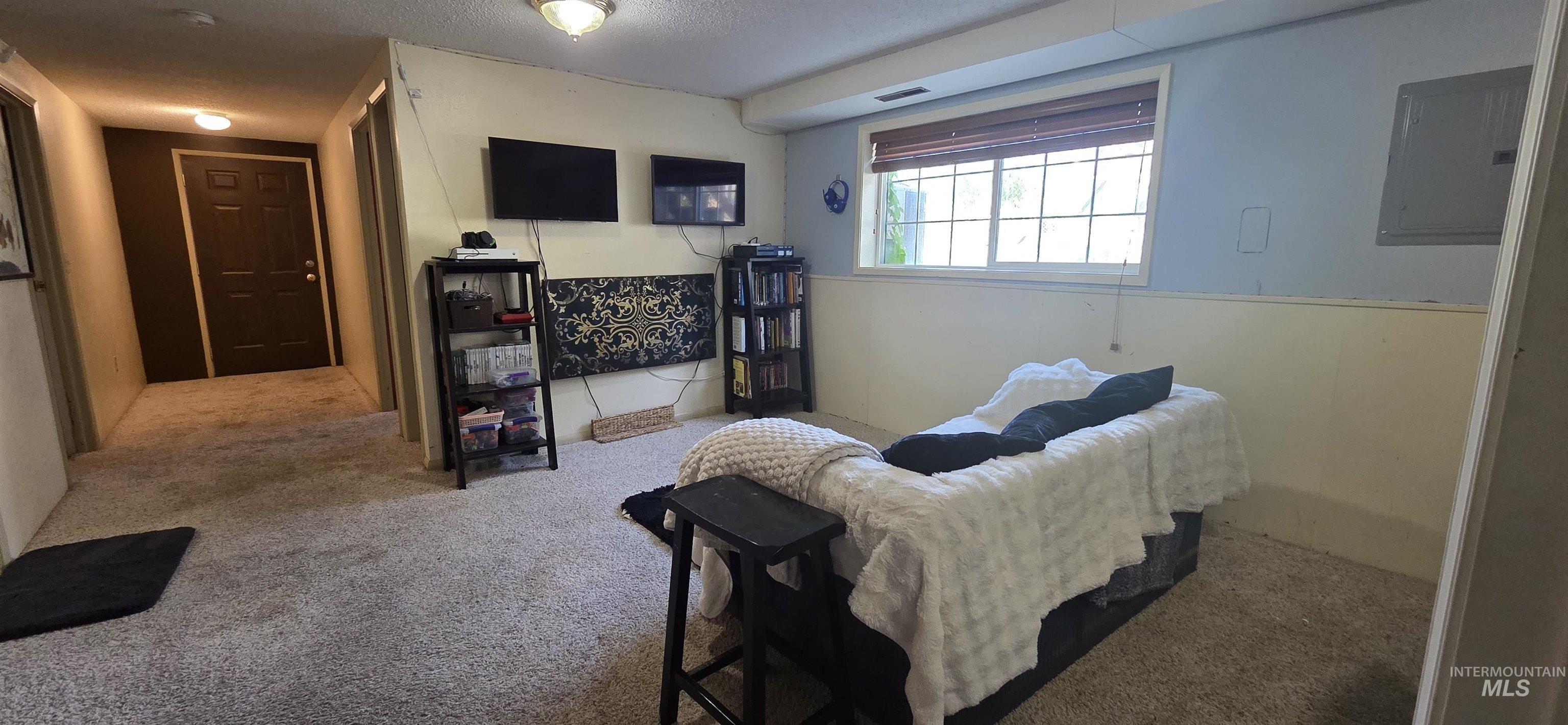 1108 Marvin Lane