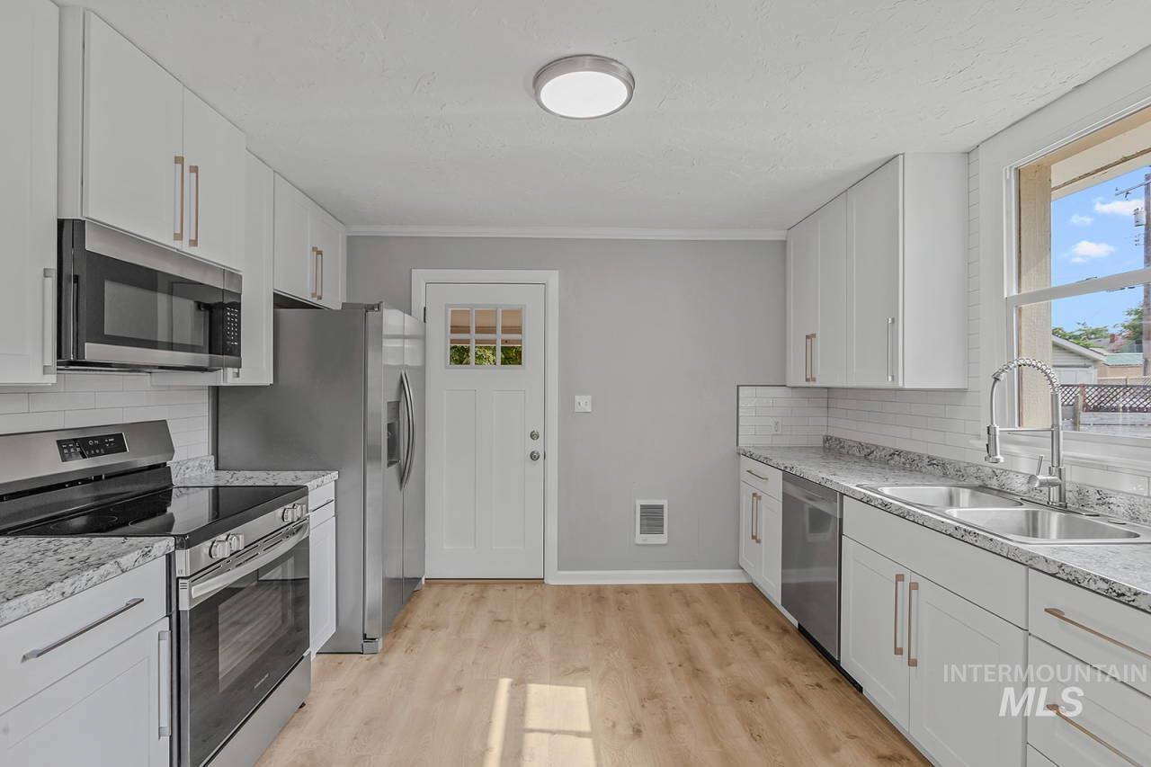 427 10th Street