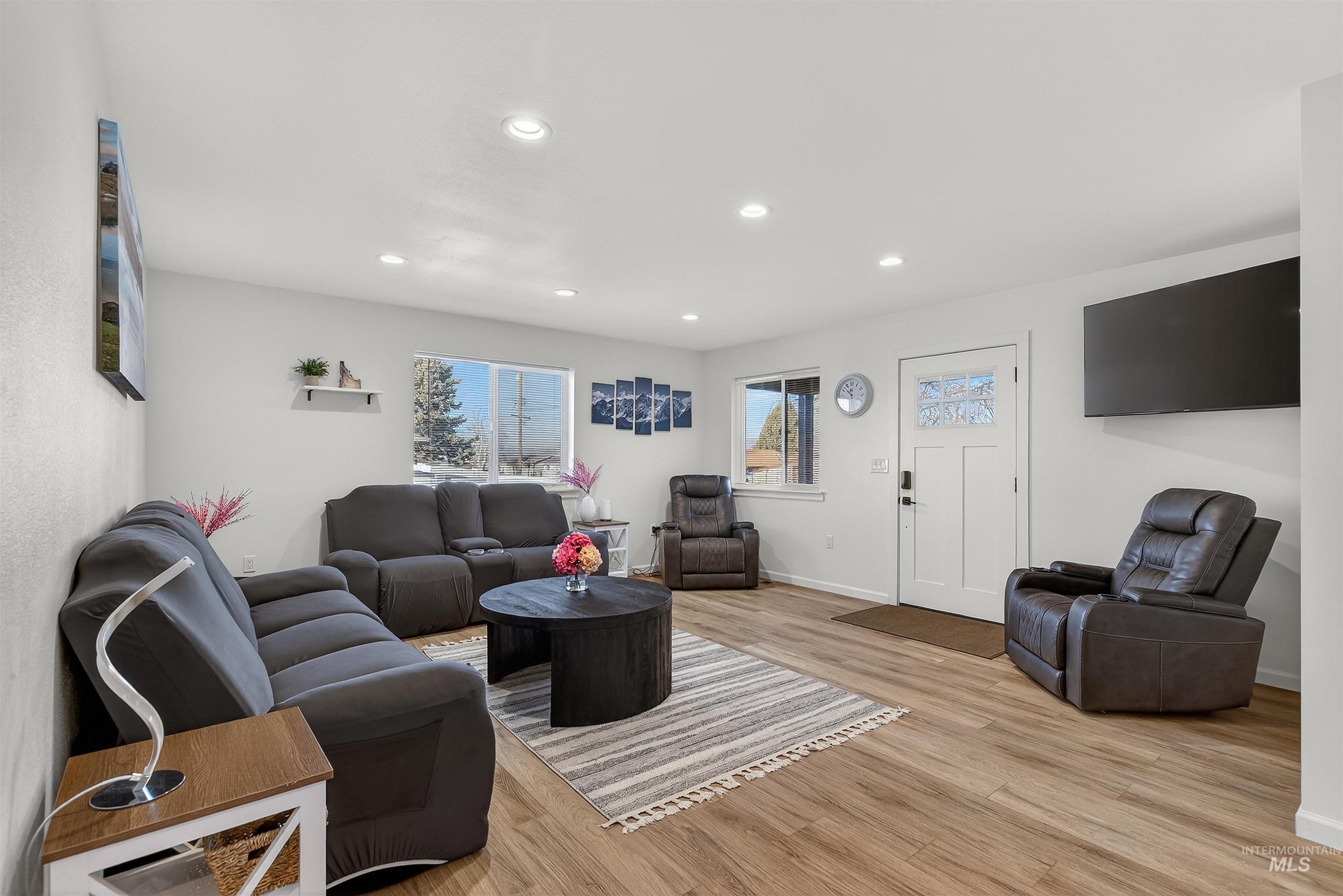 1128 Bryden Ave.