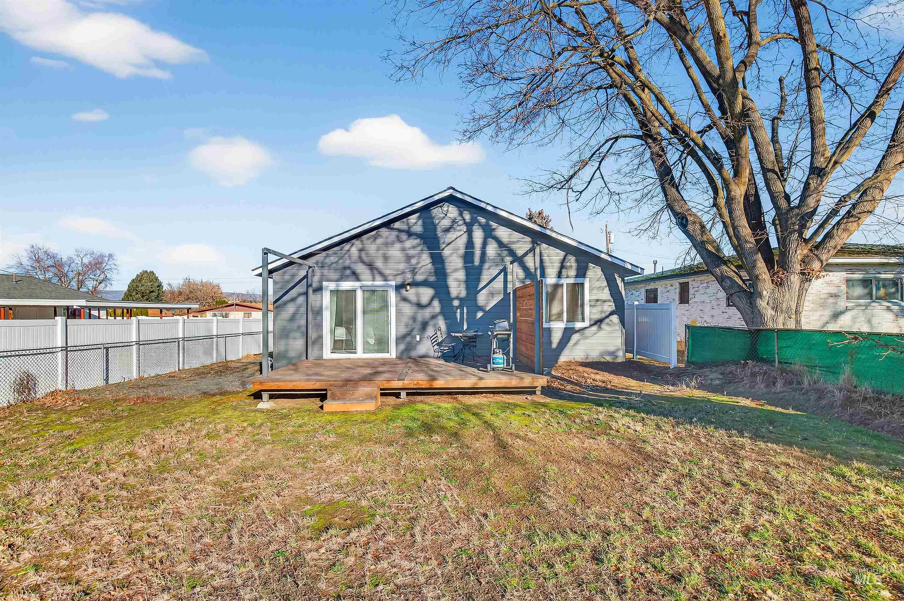 1128 Bryden Ave.