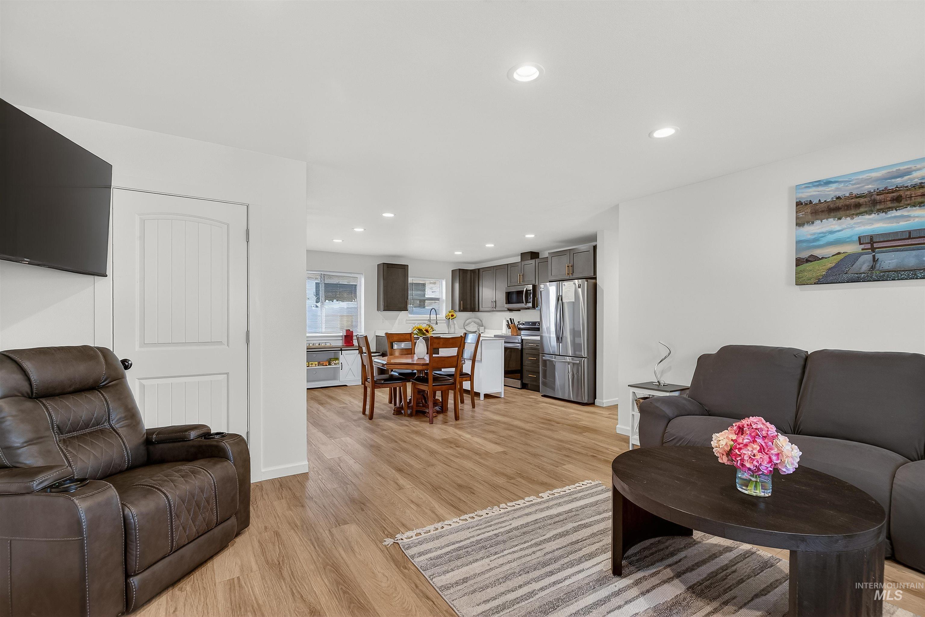 1128 Bryden Ave.