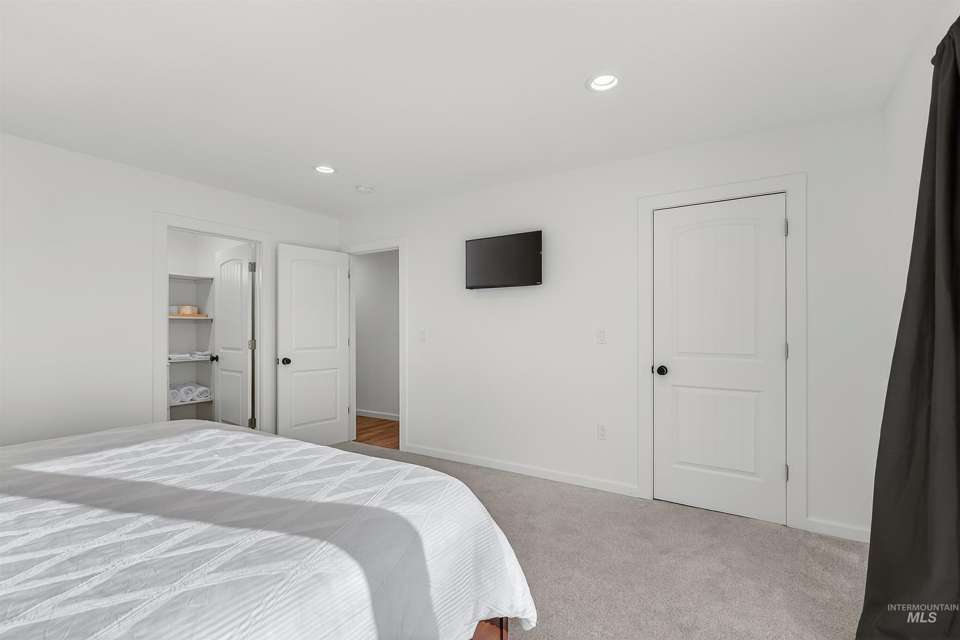 1128 Bryden Ave.