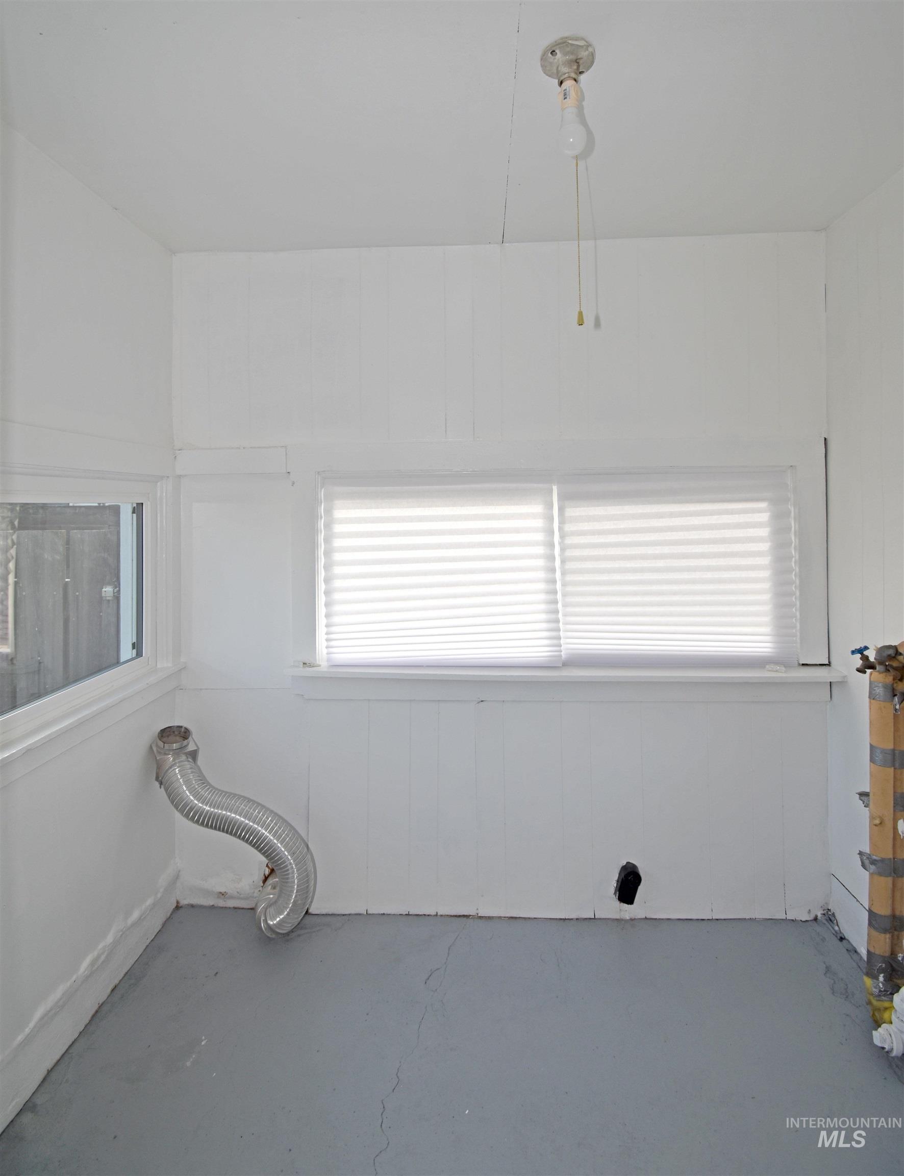 933 9th Street