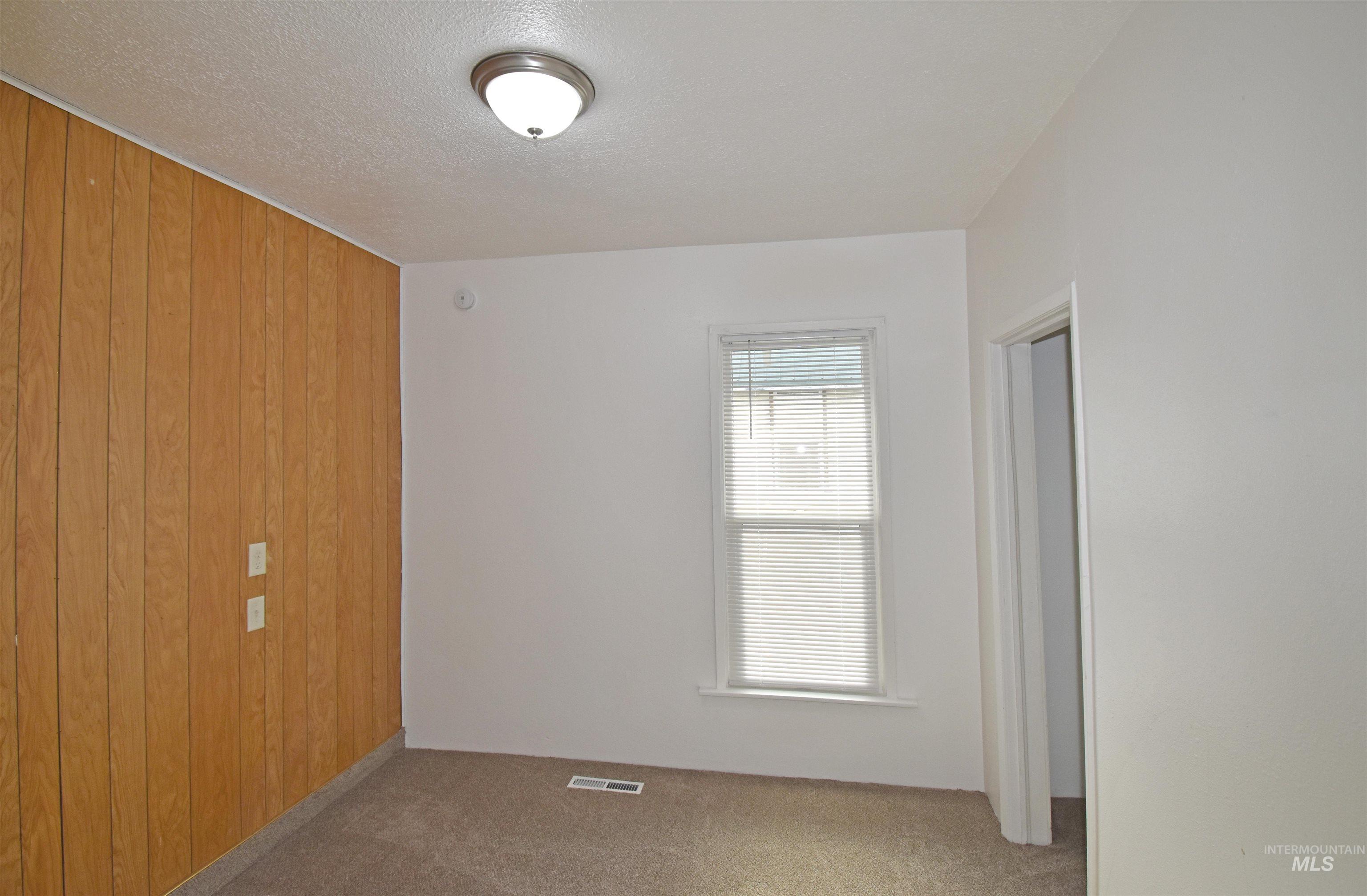 933 9th Street