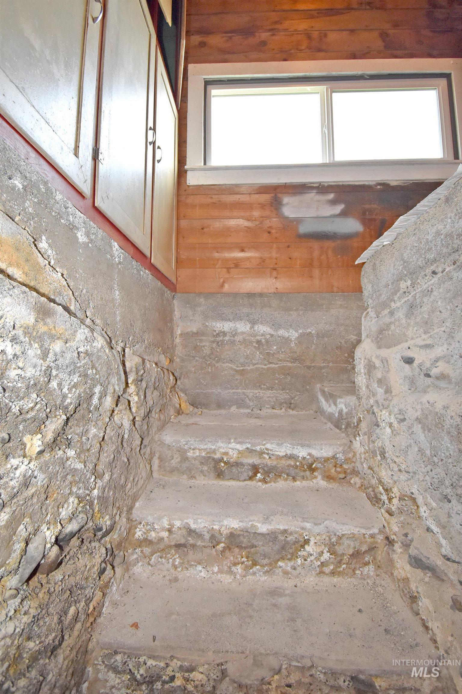 933 9th Street