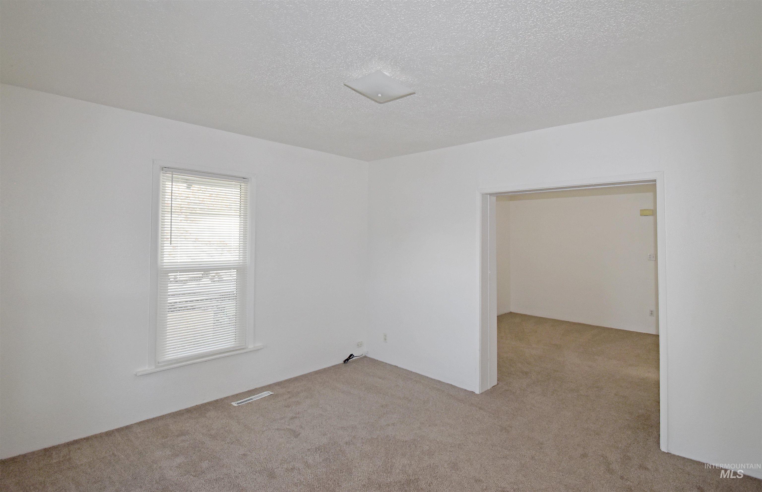 933 9th Street
