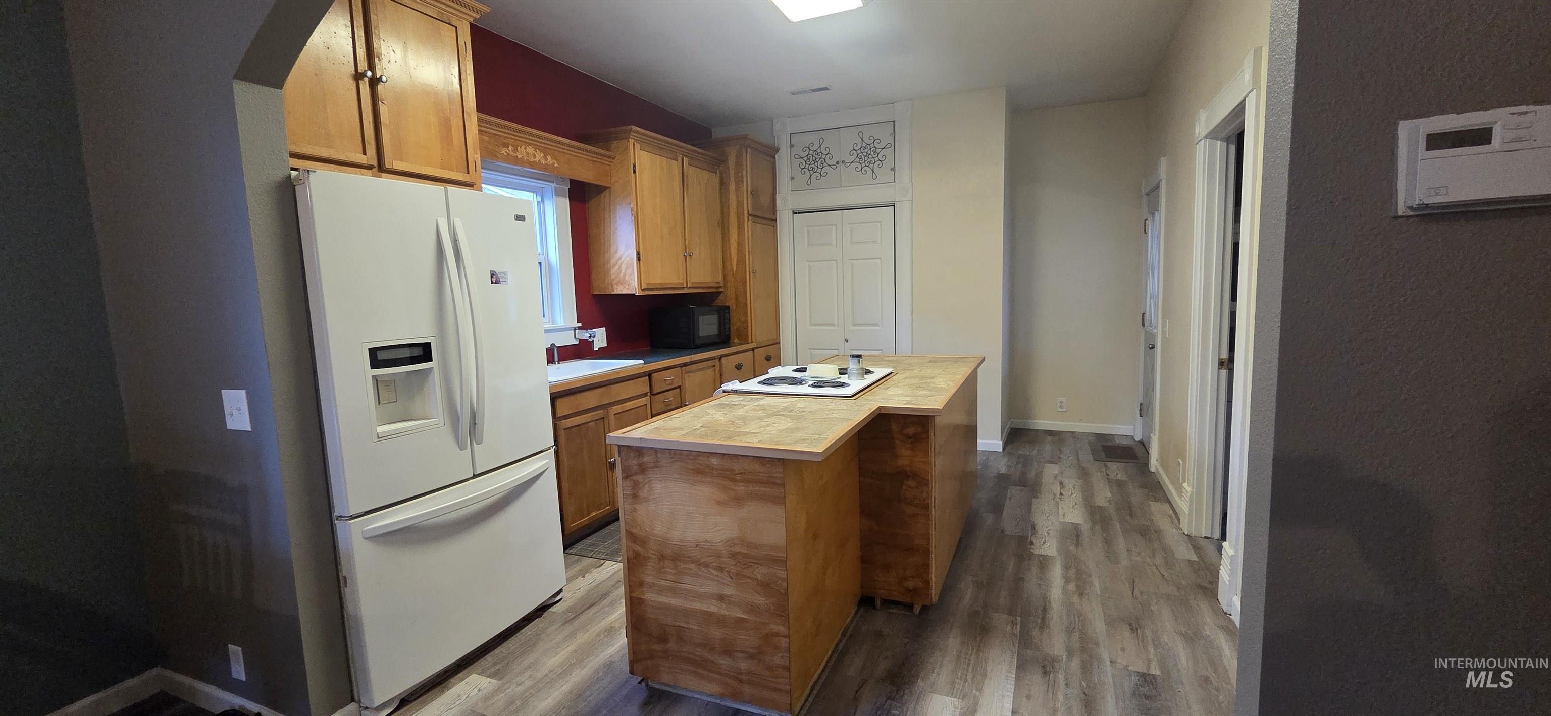 226 3rd Street