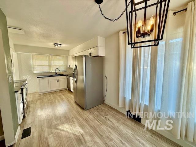 1139 Webster