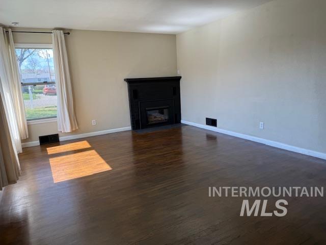 1139 Webster