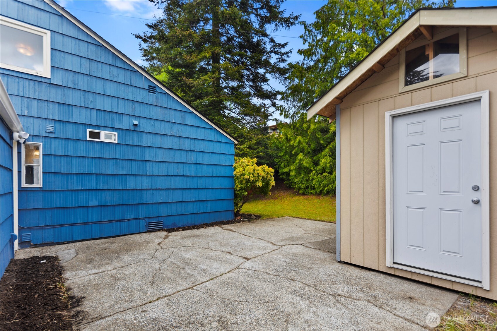 17036 14th Avenue NE