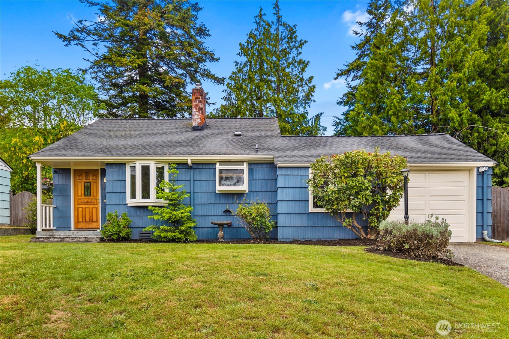 17036 14th Avenue NE