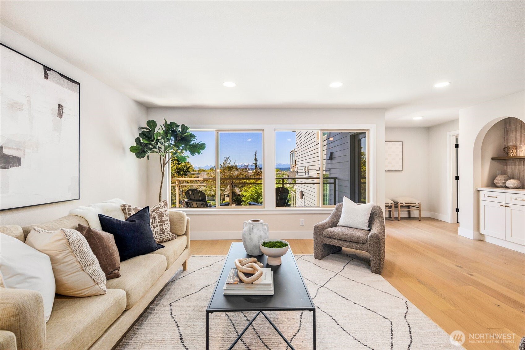 200 James Street Unit: 206