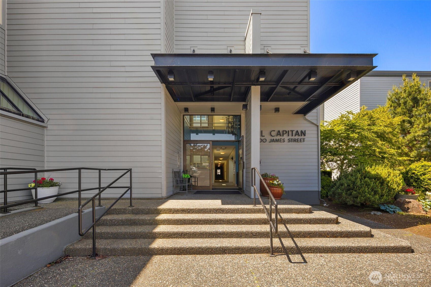 200 James Street Unit: 206