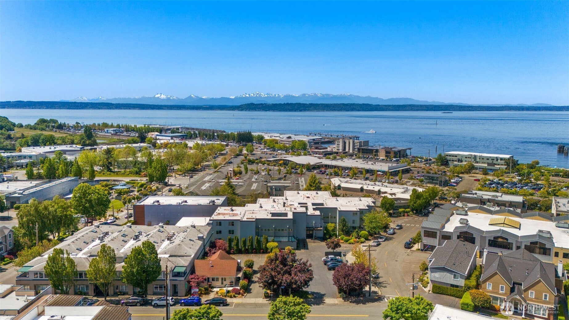 200 James Street Unit: 206