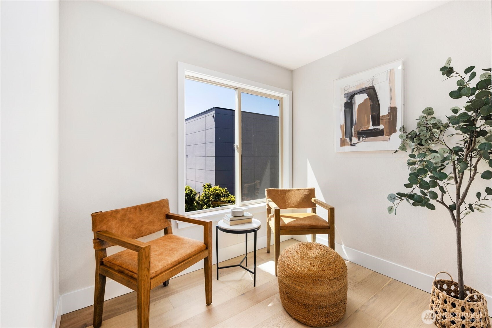 200 James Street Unit: 206