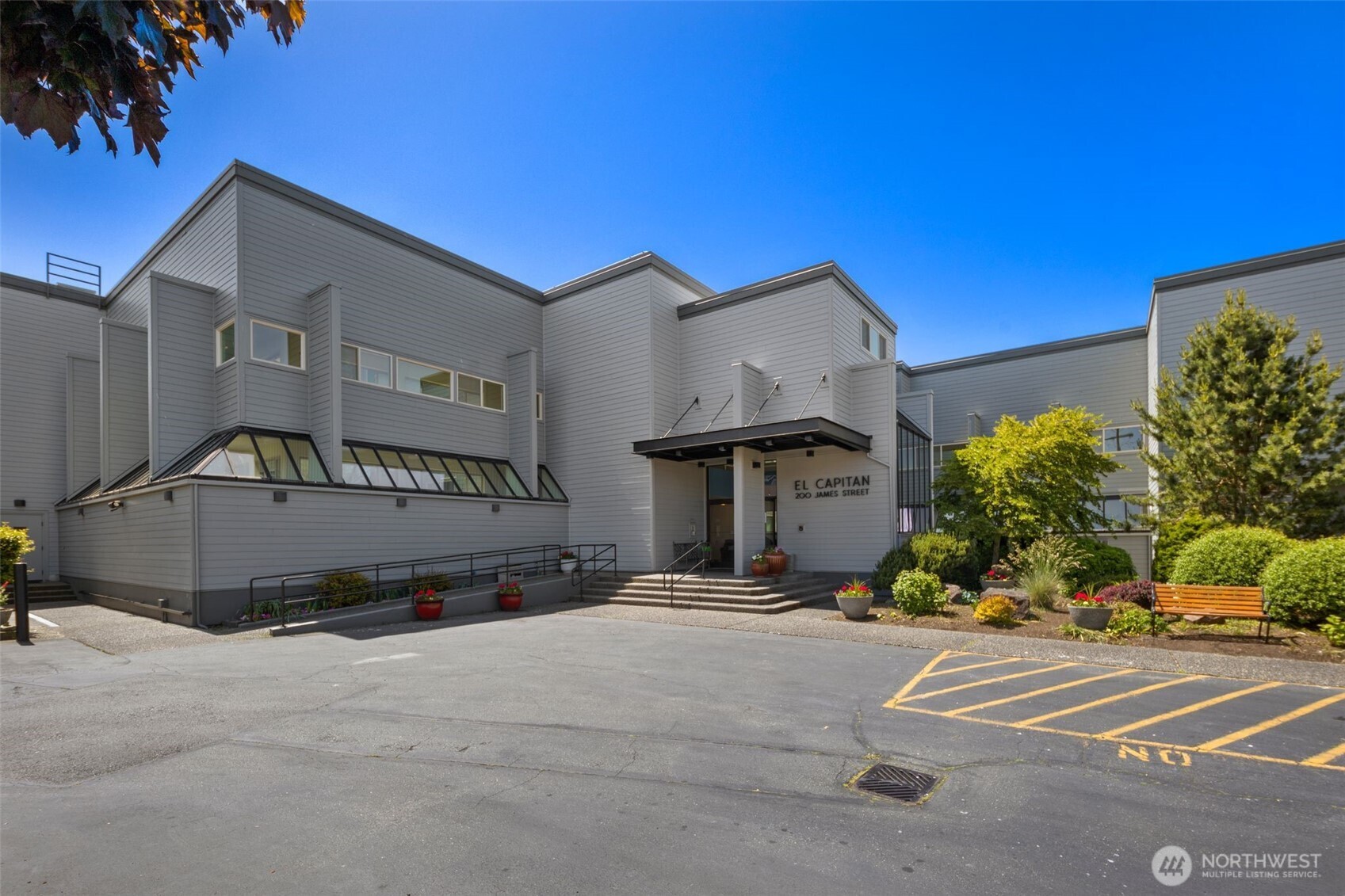 200 James Street Unit: 206