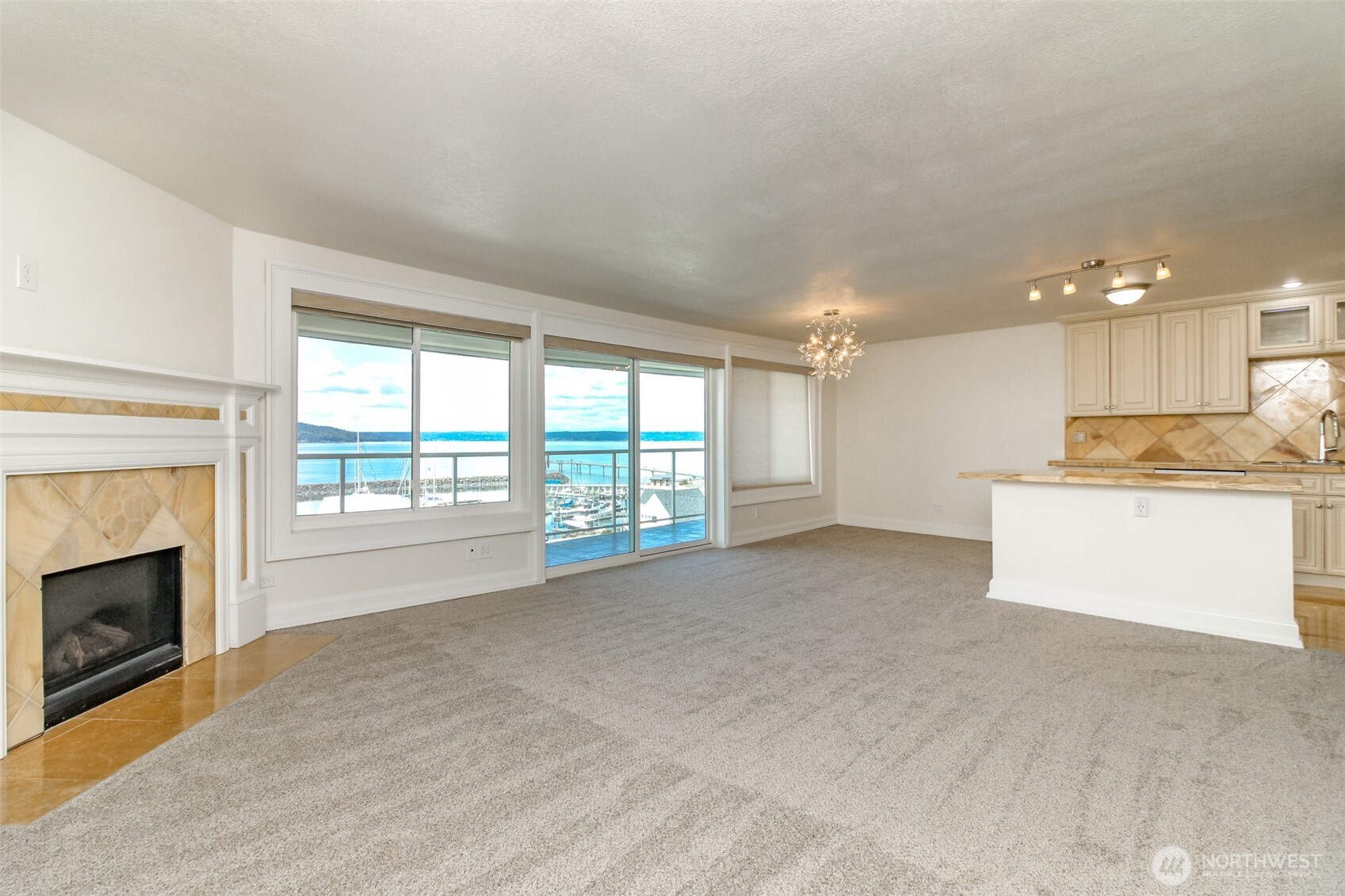 22315 6th Ave S Unit: A402
