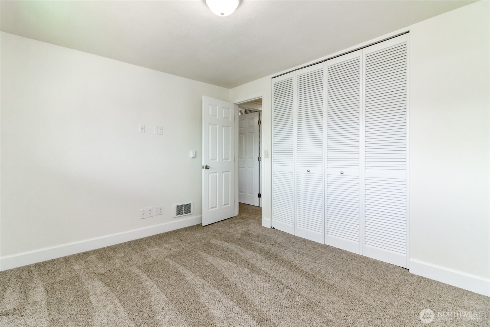 22315 6th Ave S Unit: A402