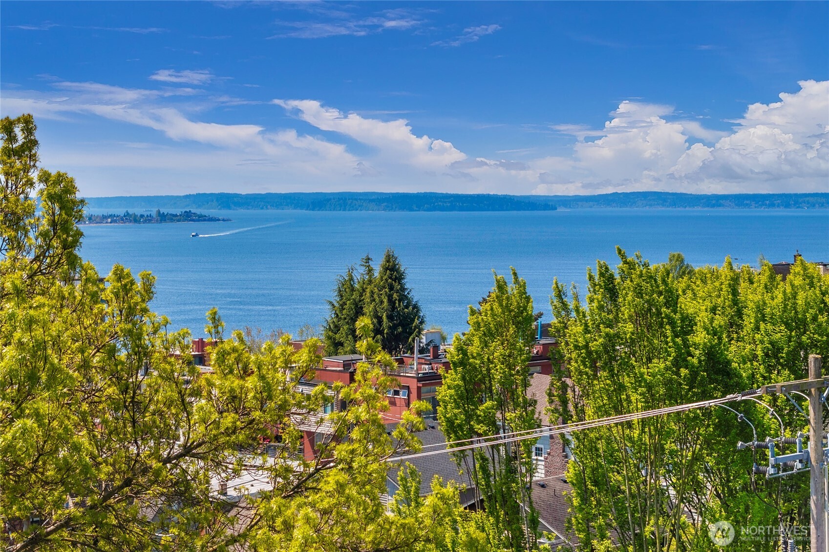 223 W Kinnear Place