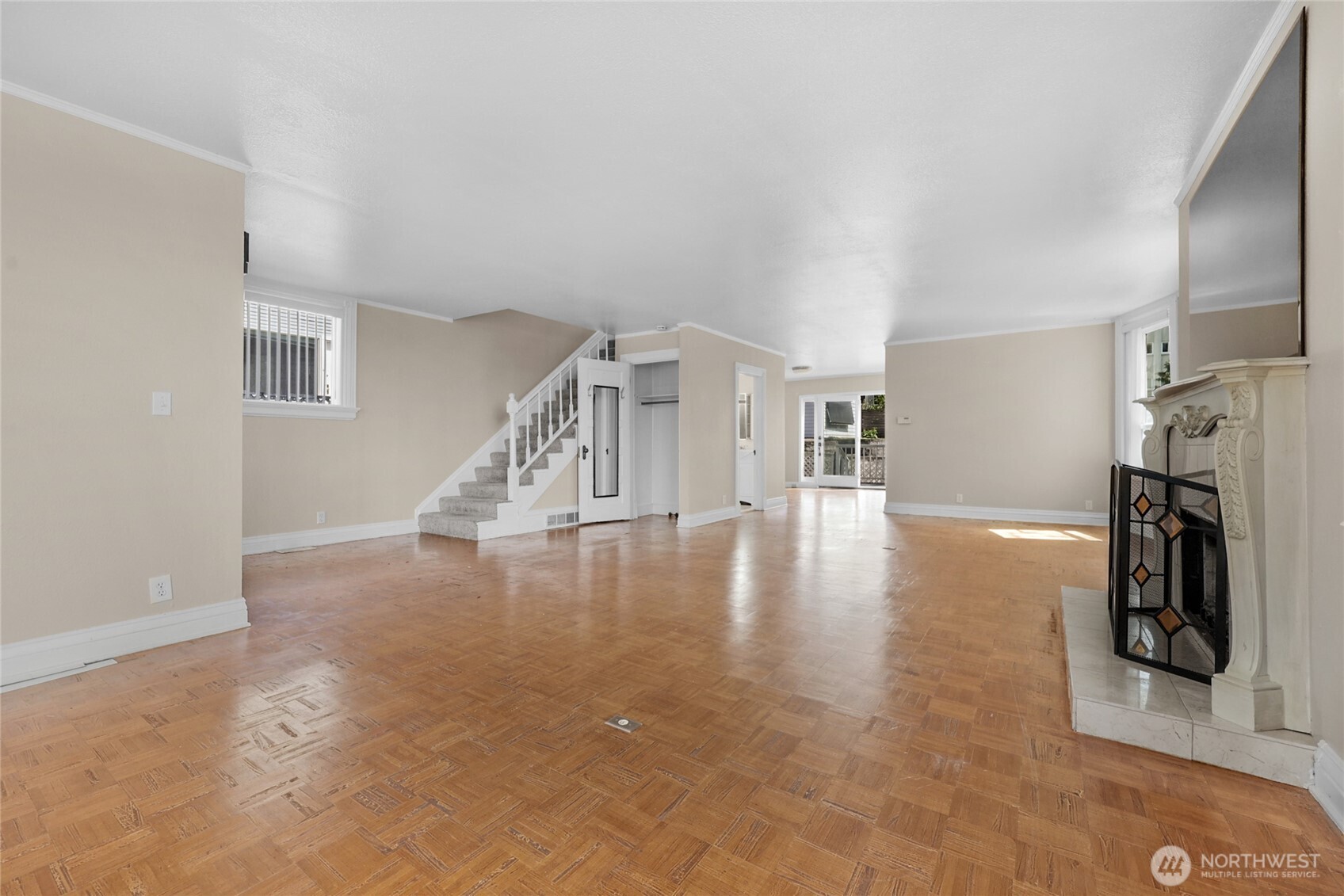924 3rd Avenue W