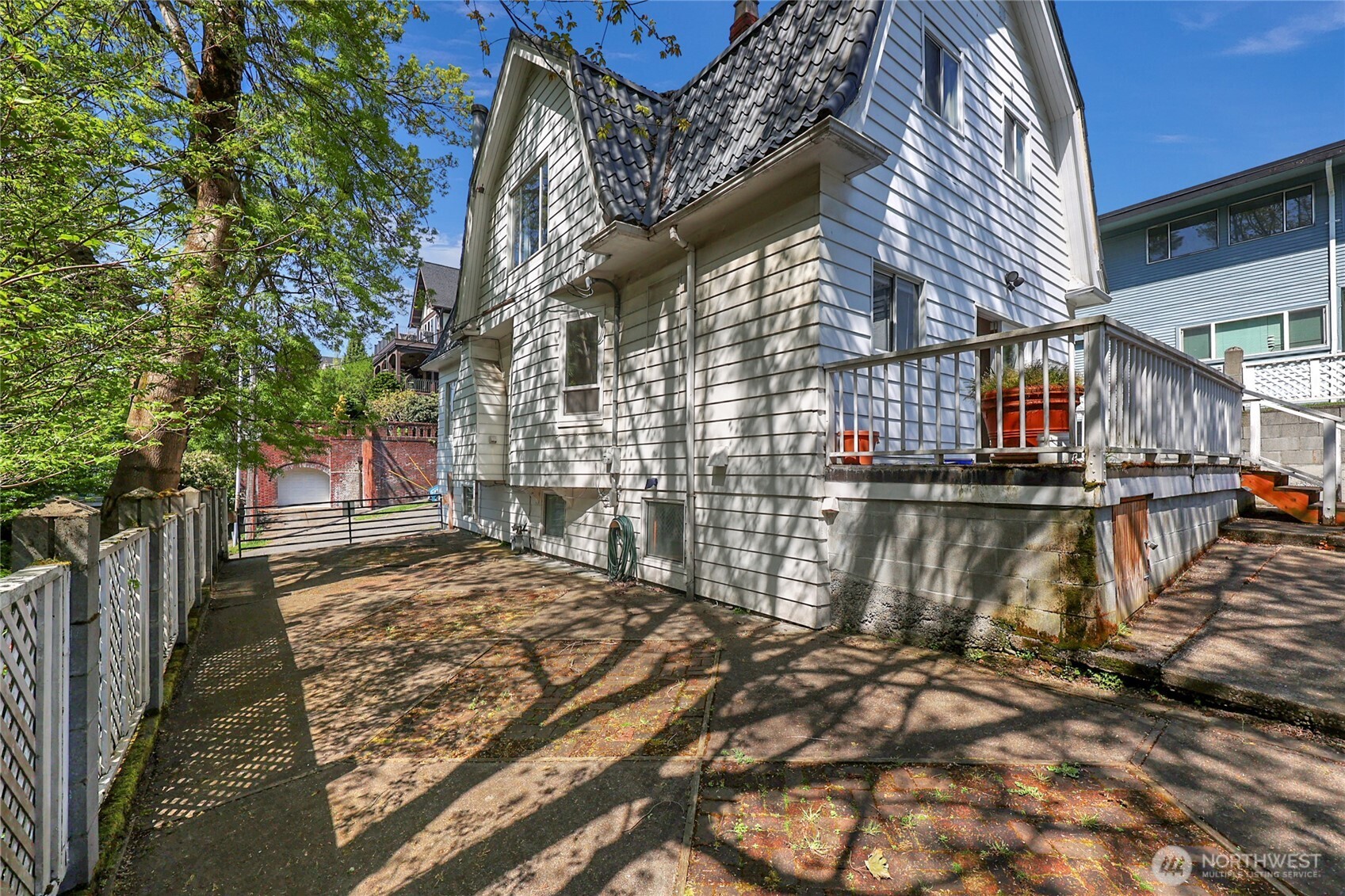 924 3rd Avenue W