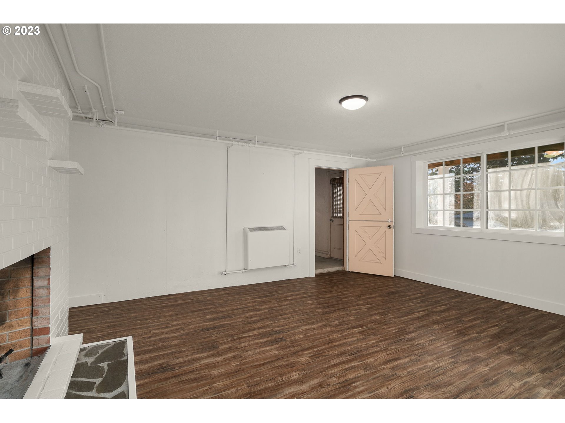 10186 SE CHAMPAGNE LN