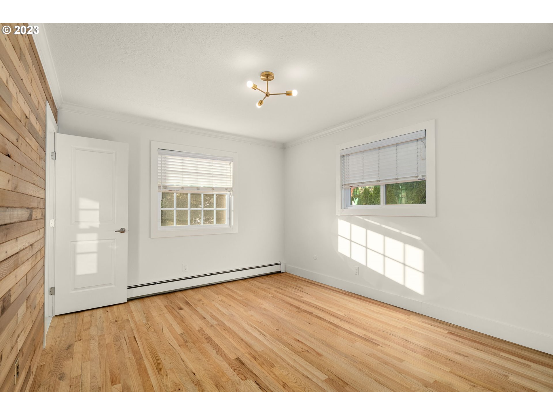 10186 SE CHAMPAGNE LN