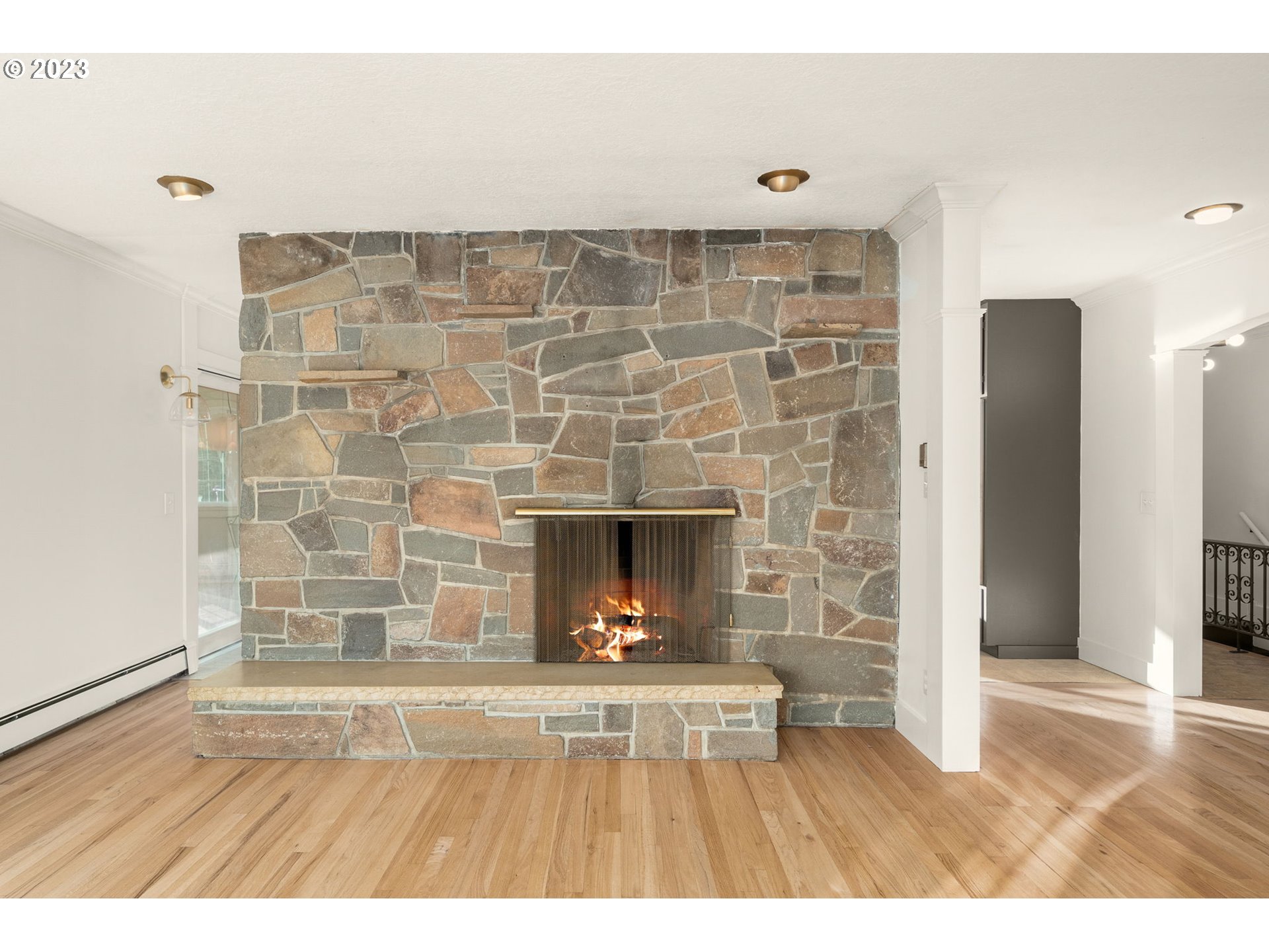 10186 SE CHAMPAGNE LN