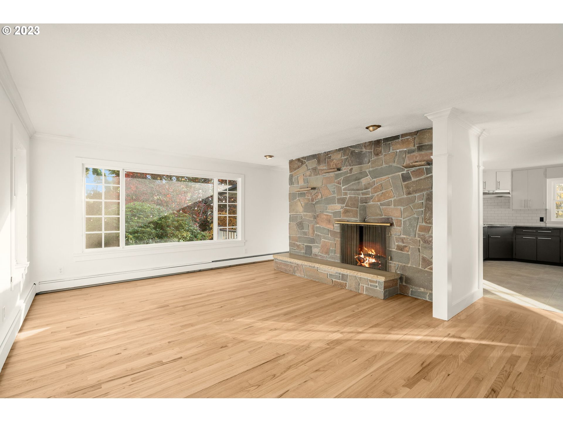 10186 SE CHAMPAGNE LN