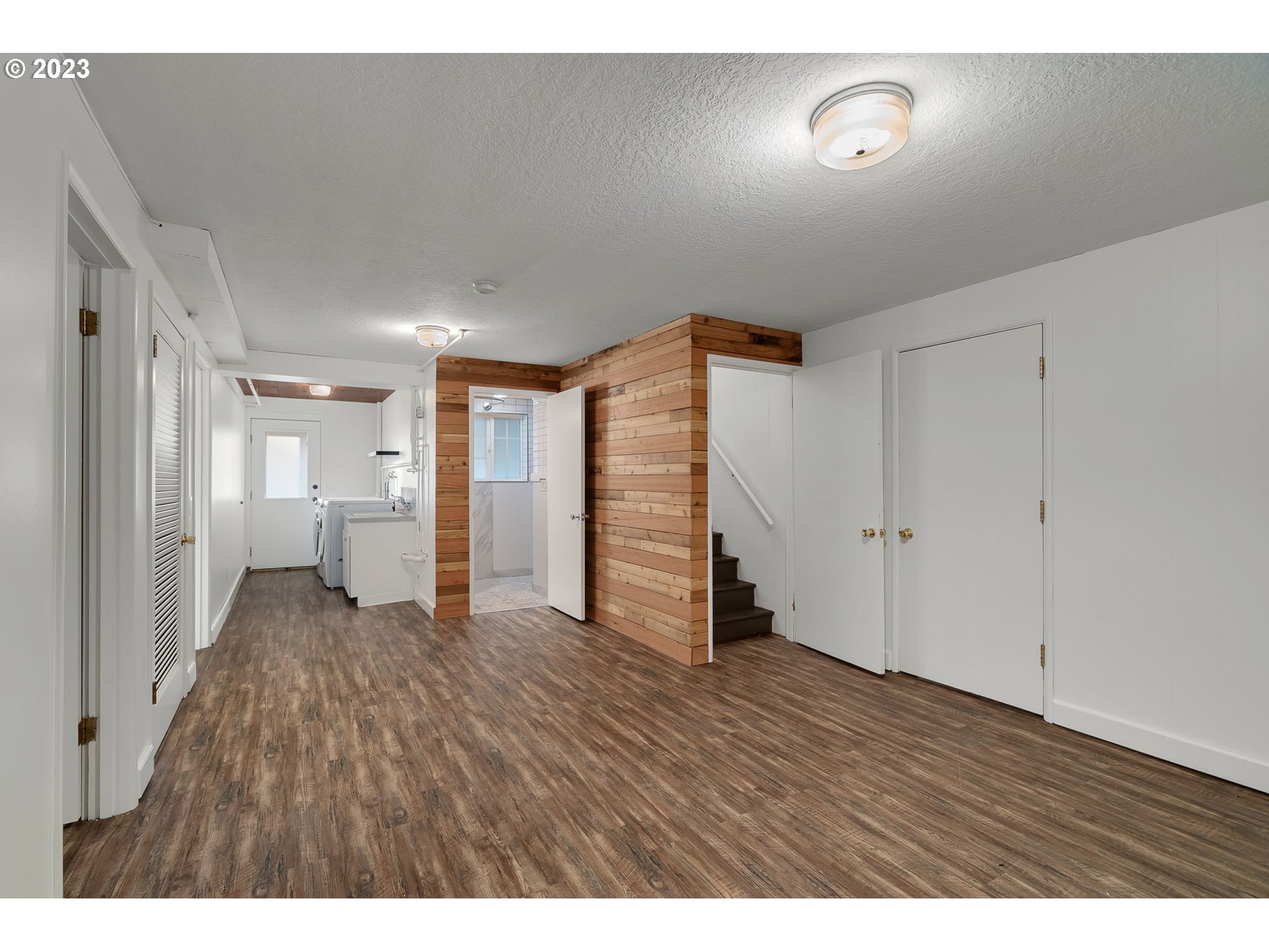 10186 SE CHAMPAGNE LN