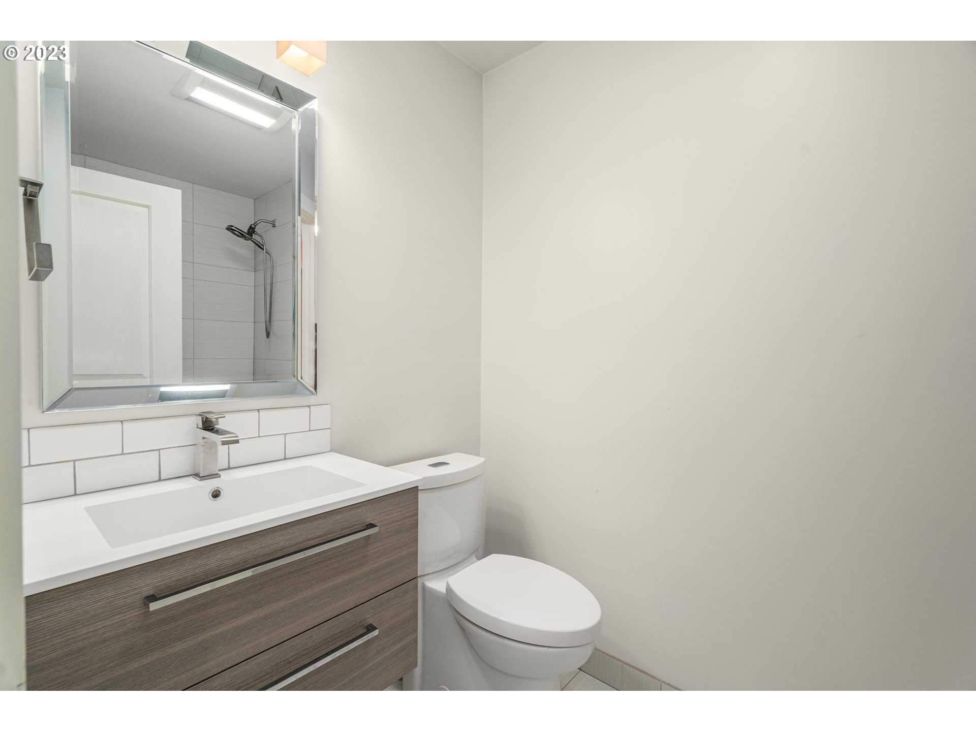 10186 SE CHAMPAGNE LN