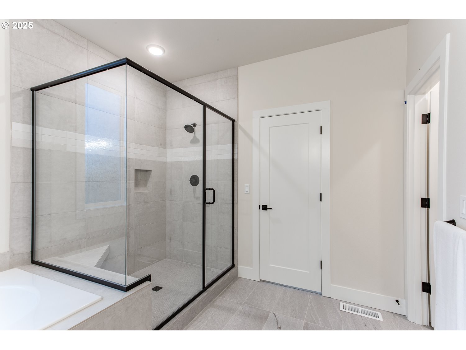 15104 SW DEEPBROOK LN