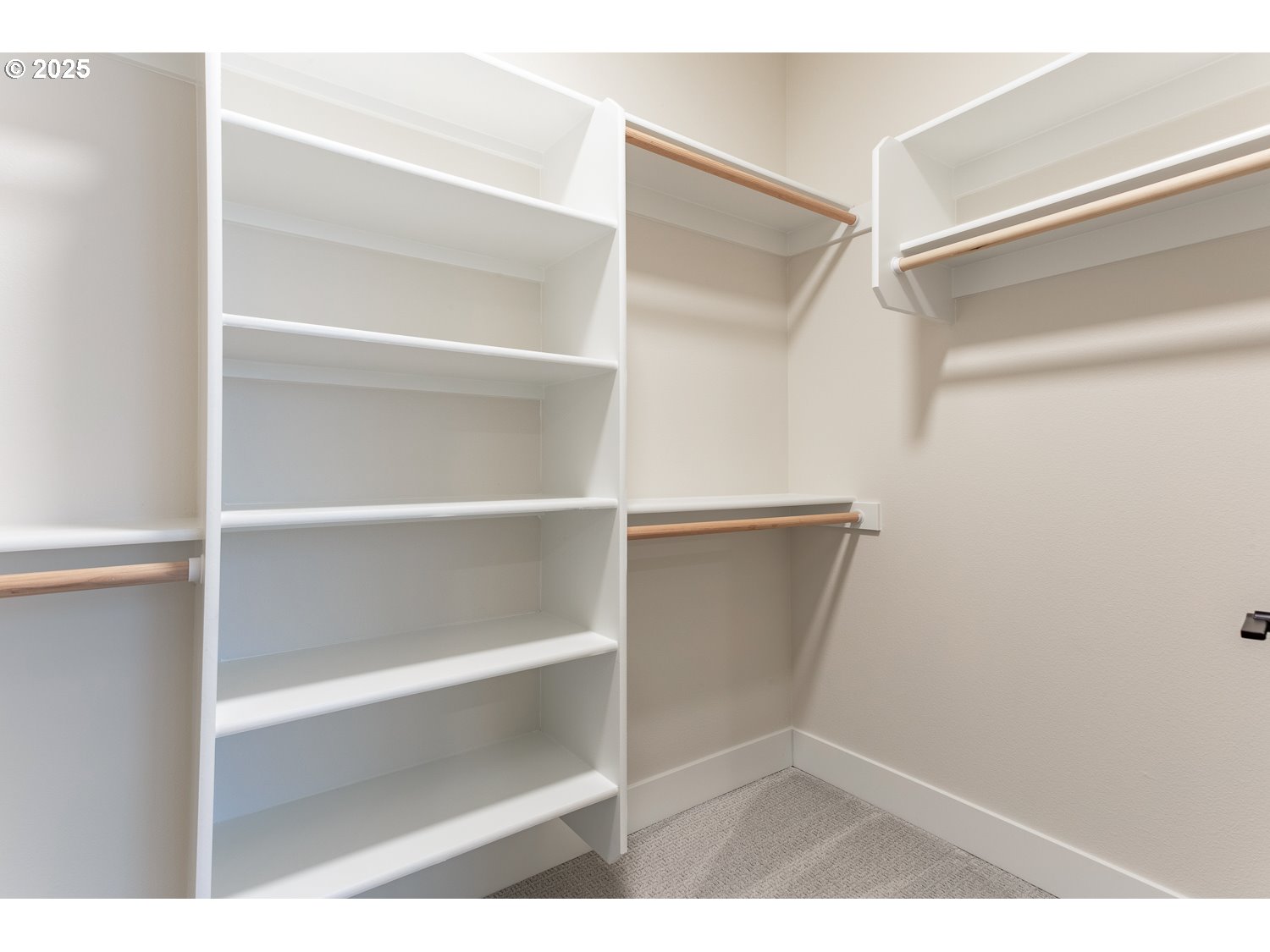 15104 SW DEEPBROOK LN