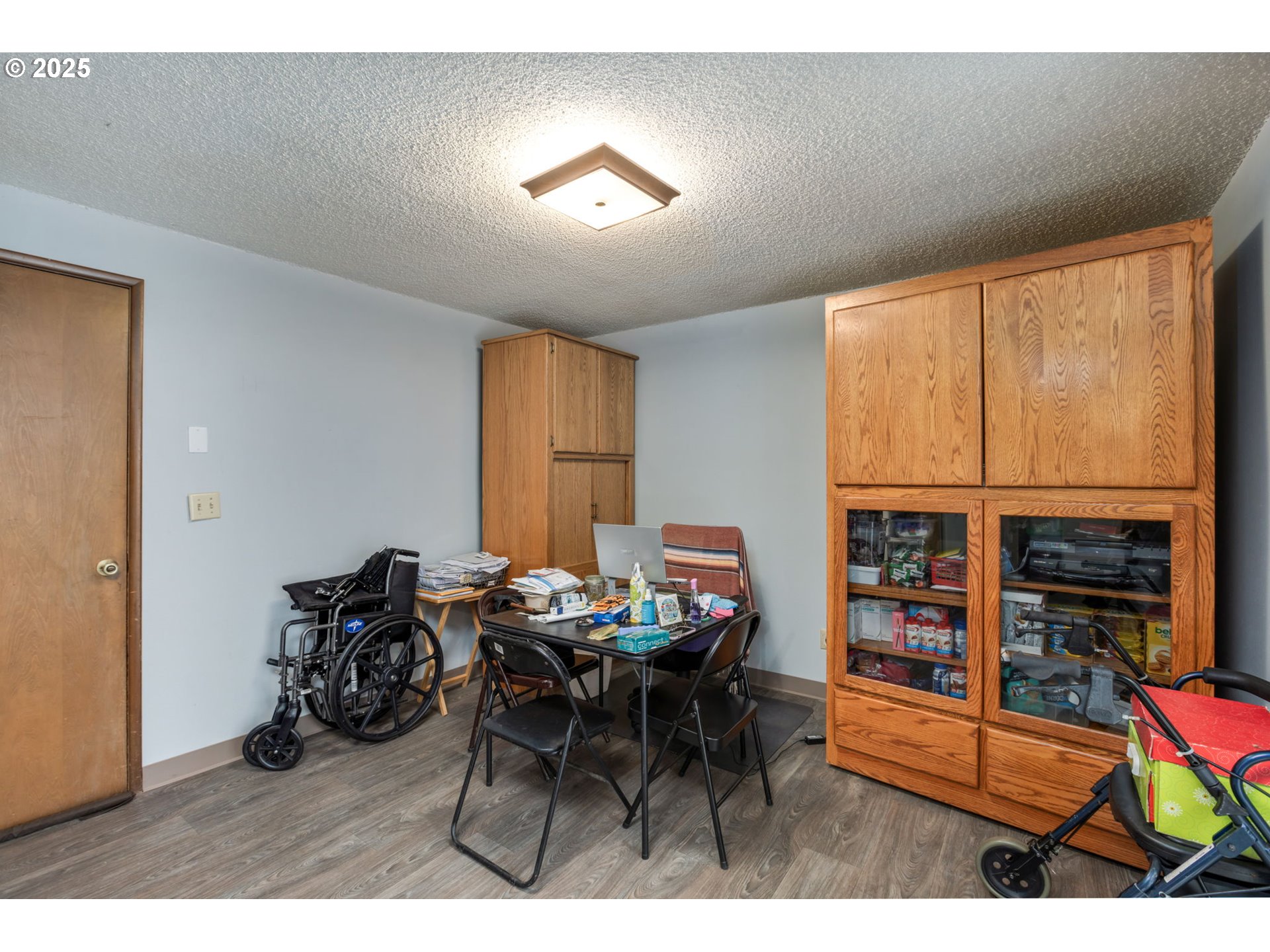 6300 SW SHAKESPEARE ST