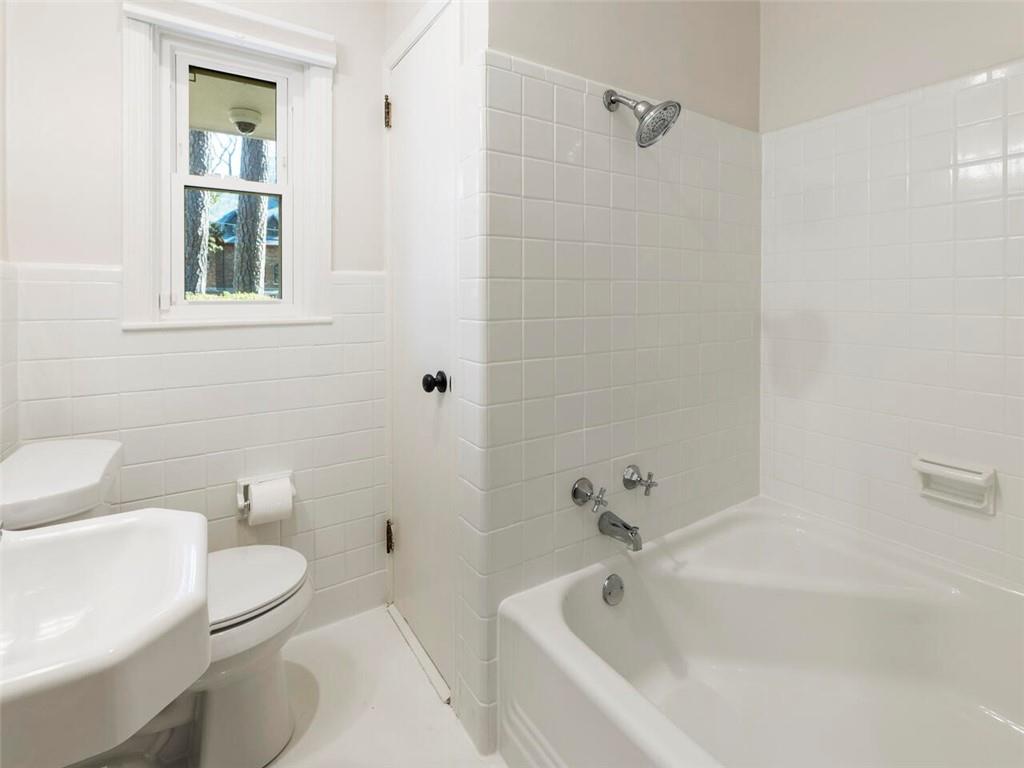 3204 Towerview Drive NE