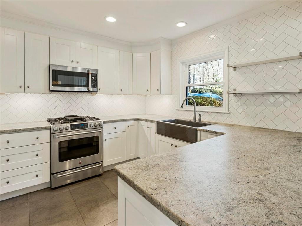 3204 Towerview Drive NE