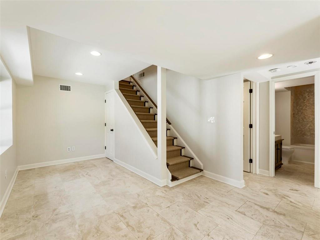 3204 Towerview Drive NE