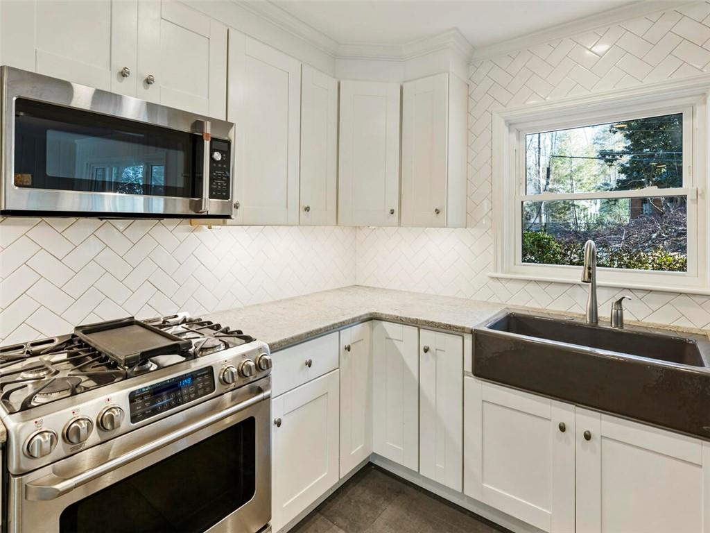 3204 Towerview Drive NE