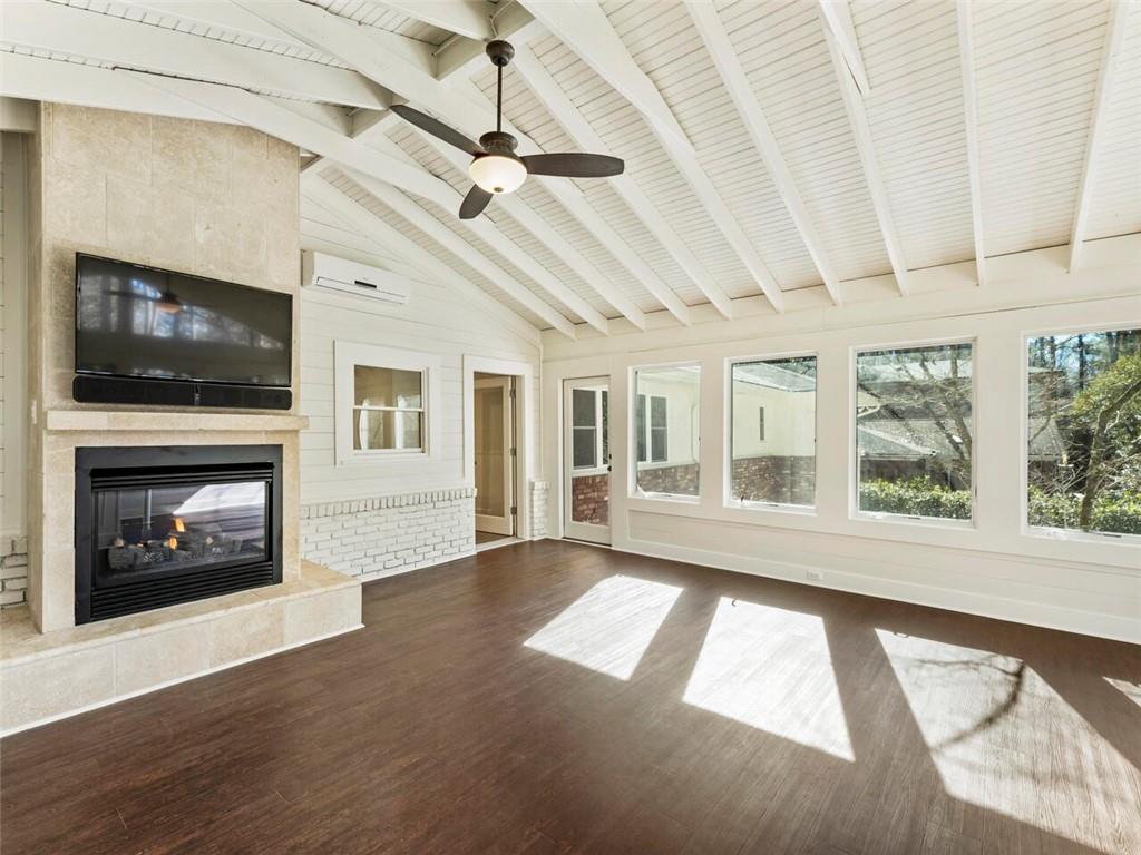 3204 Towerview Drive NE