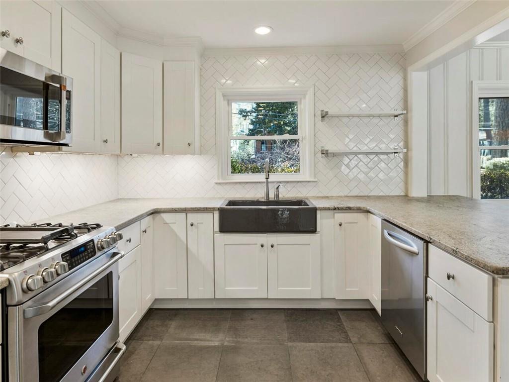 3204 Towerview Drive NE