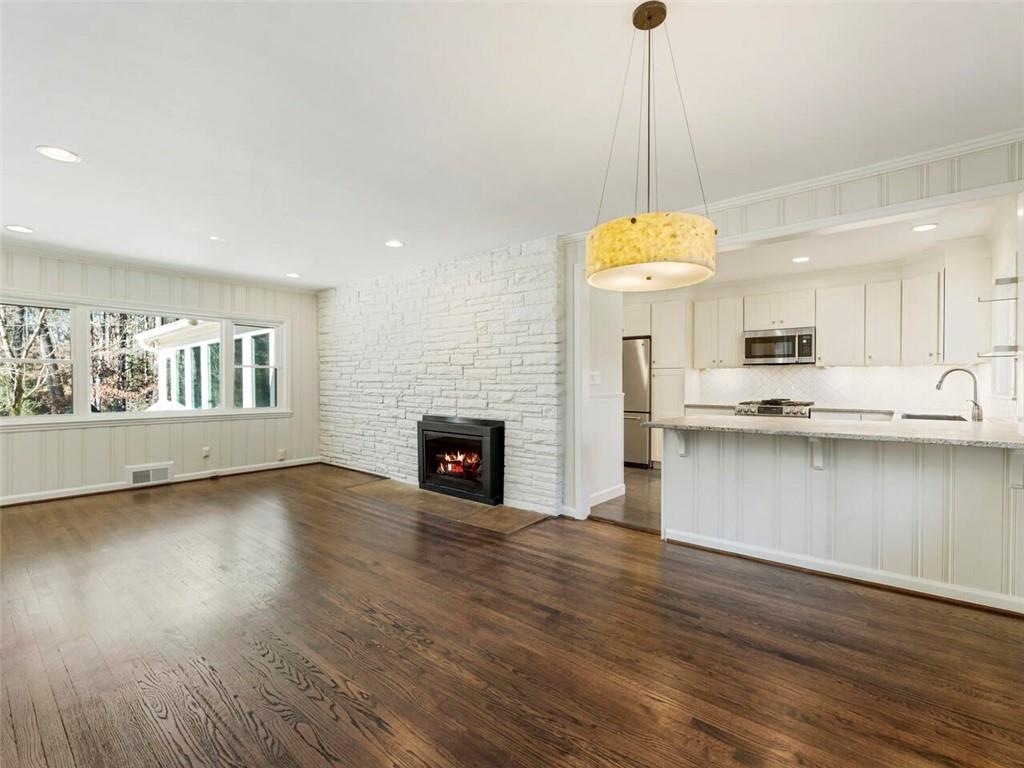 3204 Towerview Drive NE