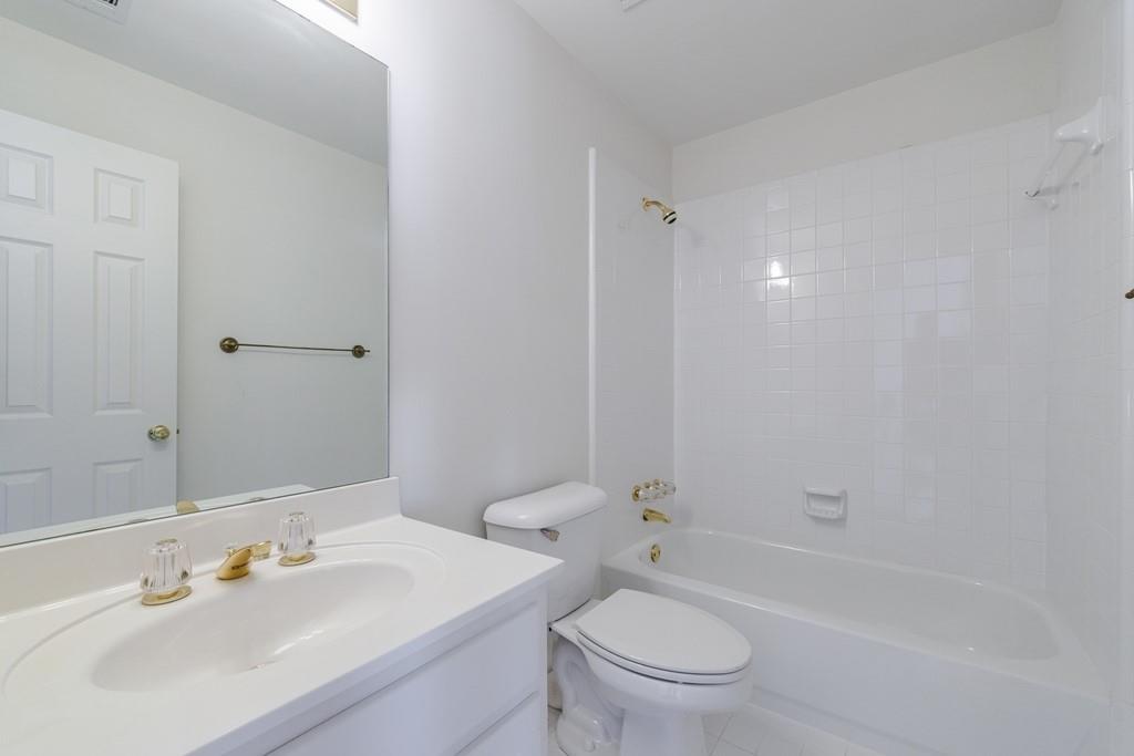 220 Jupiter Hills Point