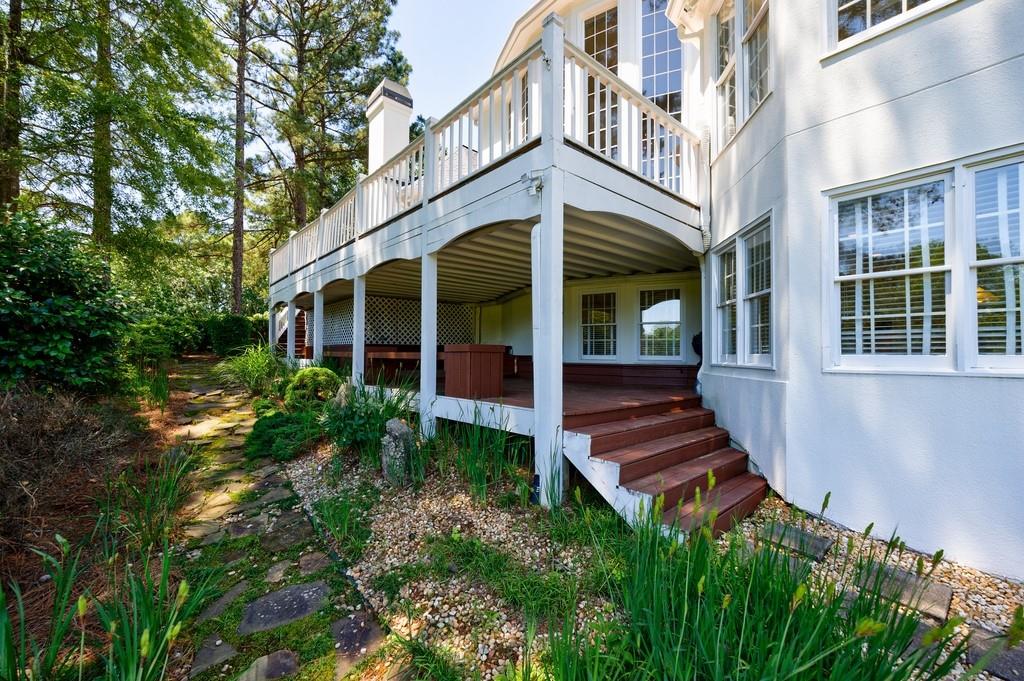 220 Jupiter Hills Point