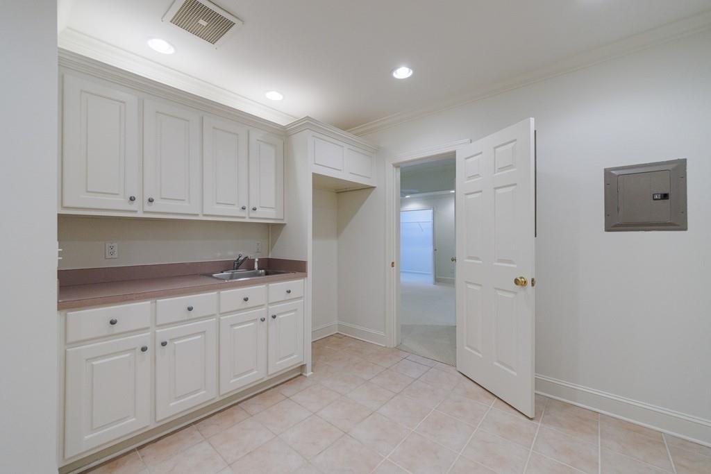 220 Jupiter Hills Point